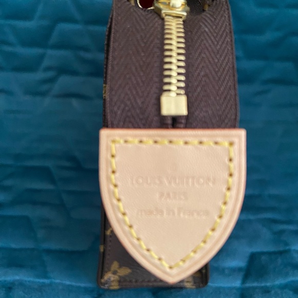 Louis Vuitton Toilette 19 from the new Trio set. - Picture 4 of 8